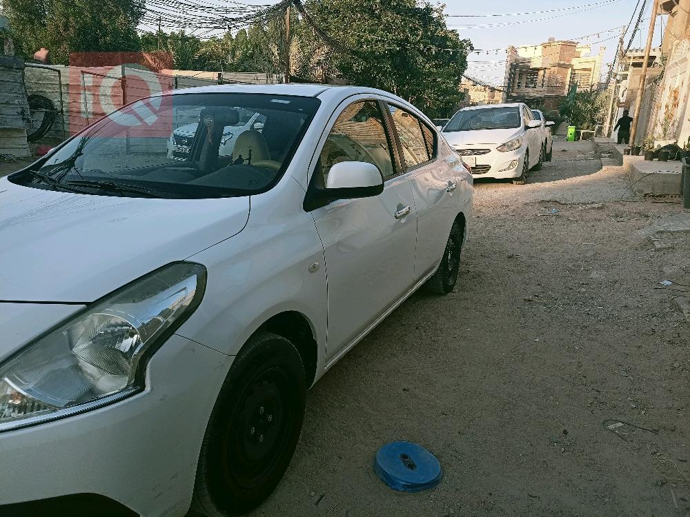 Nissan Sunny